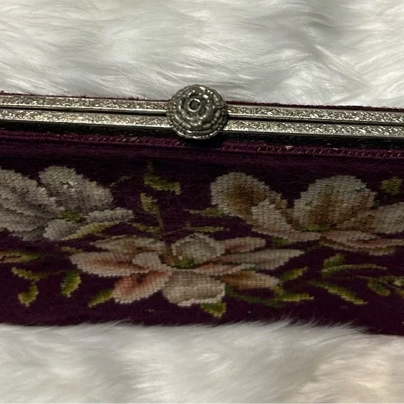1950’s Style Vintage Needlepoint Floral Embroidered Burgundy Handbag - Picture 6 of 12